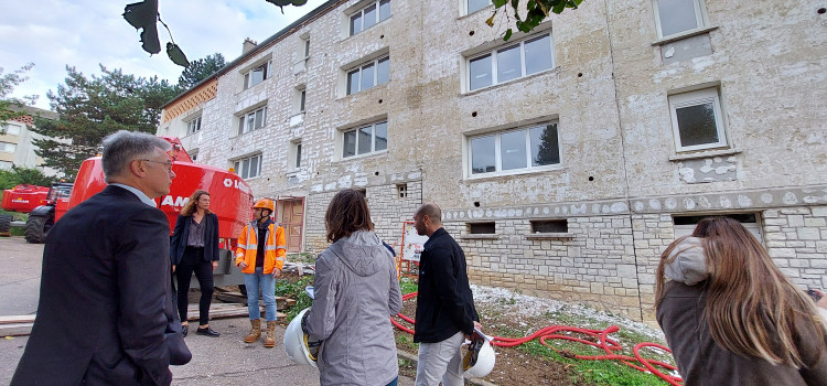 Bâtiment 8, rue Marengo aux Rosoirs.
