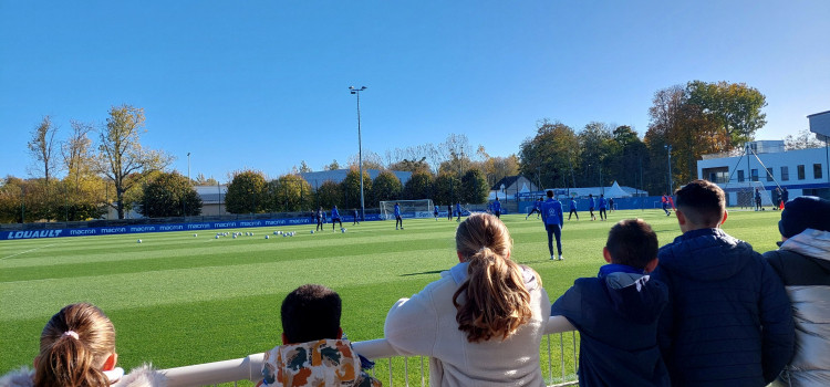 Des jeunes supporters heureux !