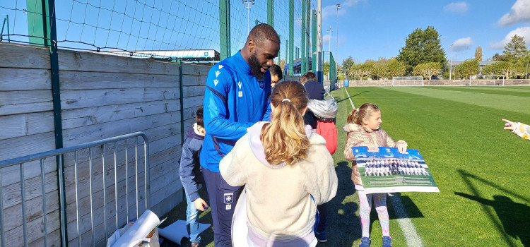 Des jeunes supporters heureux !