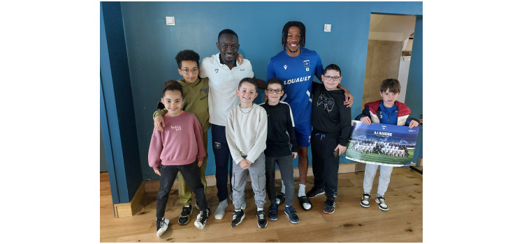 Une matinée magique à l’AJ Auxerre pour nos jeunes supporters !