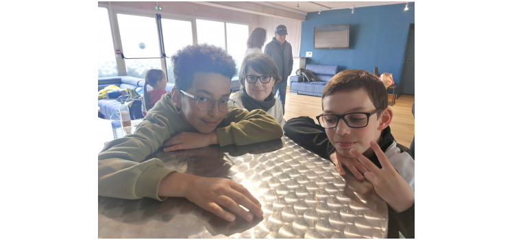 Une matinée magique à l’AJ Auxerre pour nos jeunes supporters !