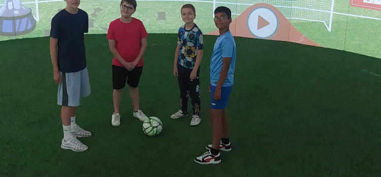 Une matinée pleine de nouveautés à l’AJA pour 8 jeunes passionnés !